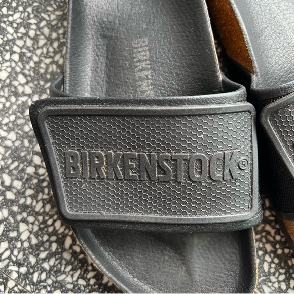 Birkenstock Men's Classic Black Slides - Picture 2 of 3